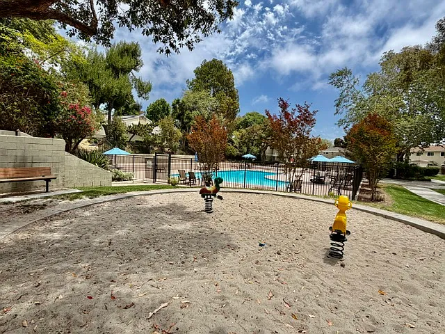 7873 Camino Huerta — Photo 15