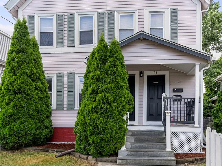 96 Fisher St #1 — Photo 1