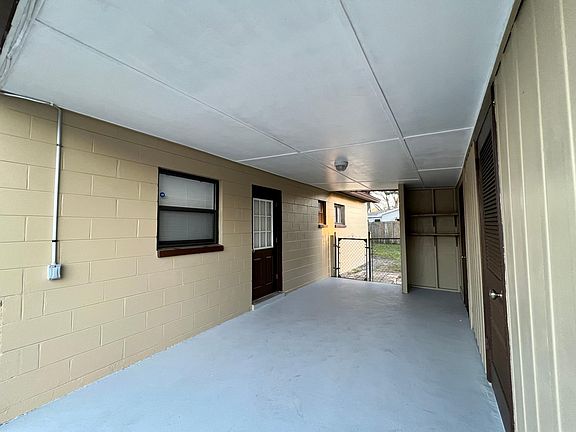 3rd image of 7021 Baywood Dr