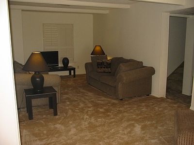 3rd image of 872 Busch Dr