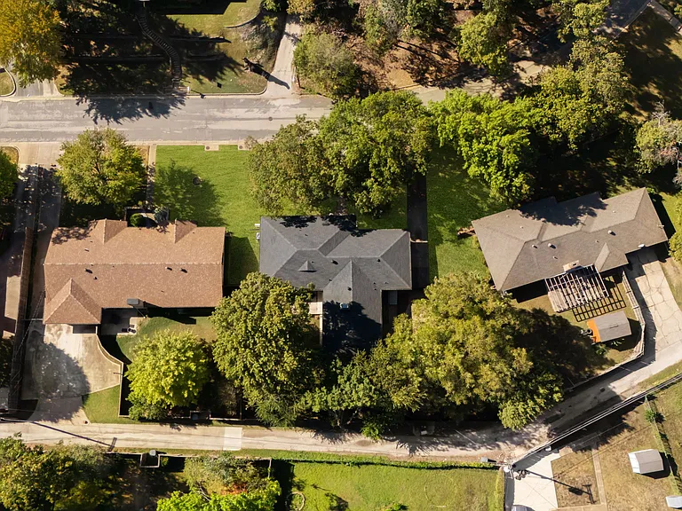 905 Tarryall Dr — Photo 49