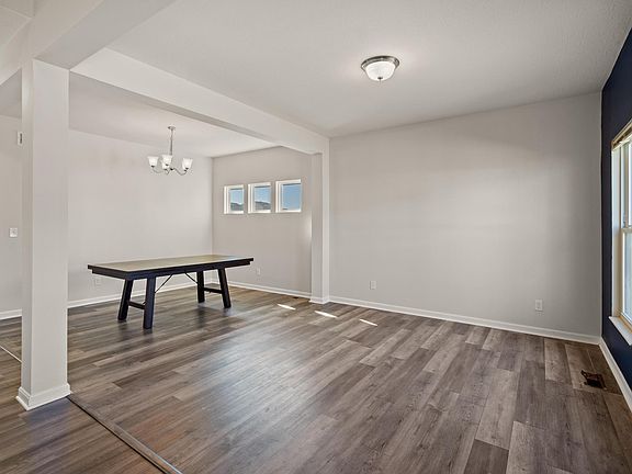 4th image of 9542 Meadow Lake Dr