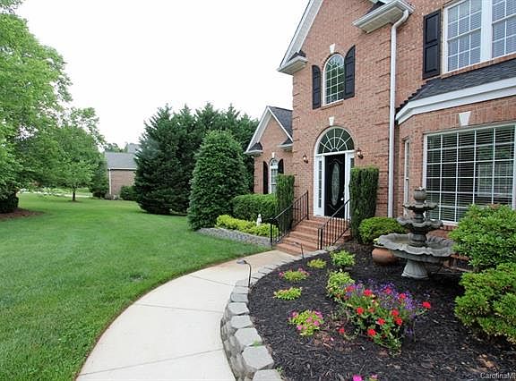 2nd image of 5070 Cramer Woods Dr
