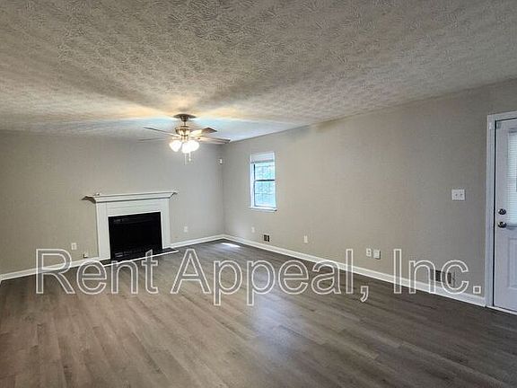 5th image of 3724 Spring Garden Ln