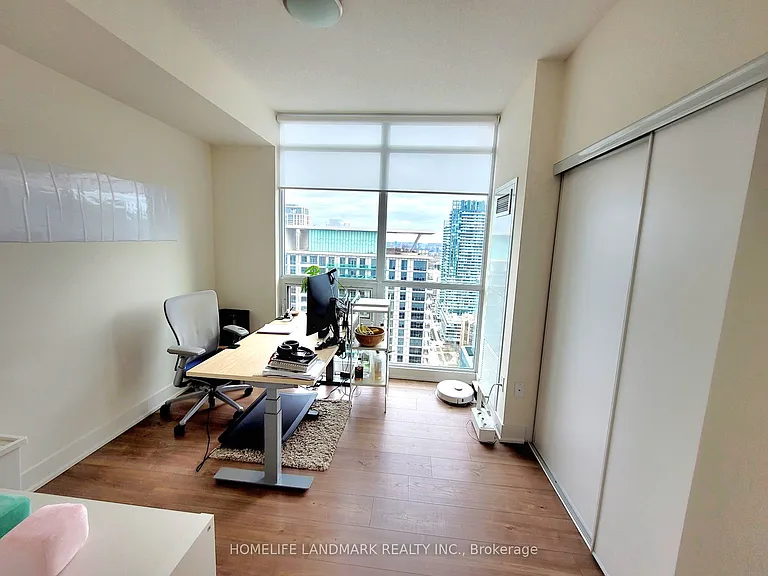 30 Roehampton Ave #3110 — Photo 17