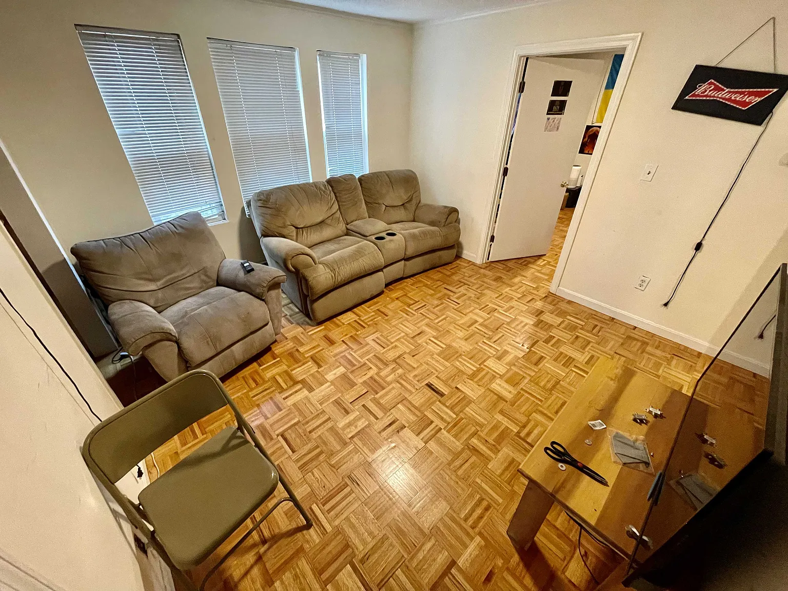 4 bed, $3,200 — Photo 3