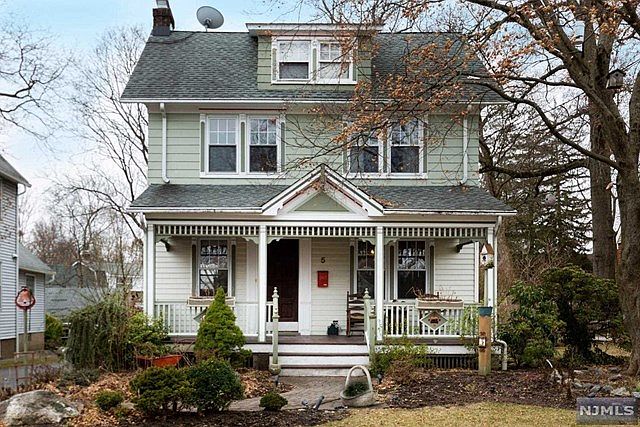 1st image of 5 Stratton Ave