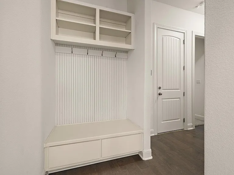 4705 Napoli Shore Dr — Photo 23