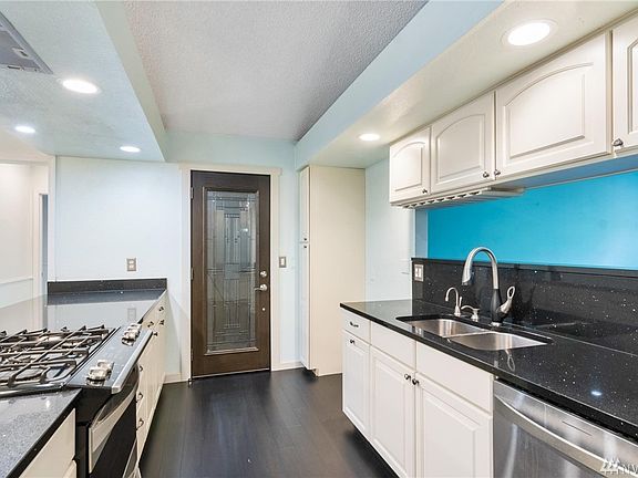 4th image of 3809 67th Avenue Ct NW