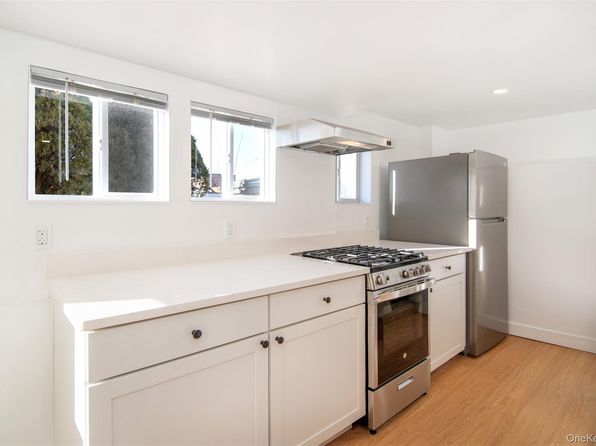 9 N Buckhout St #1