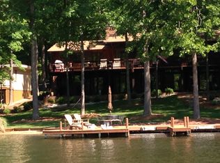 301 Hillside Dr, Locust Grove, VA 22508