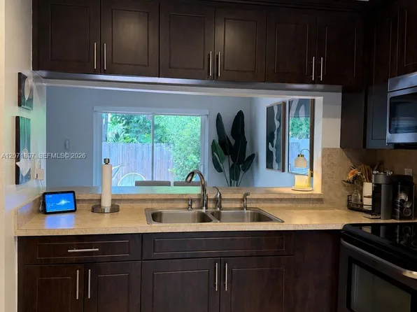 7483 SW 109th Ave, Miami, FL 33173