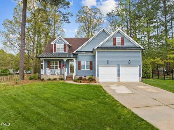101 Wild Holly Ln, Holly Springs, NC 27540