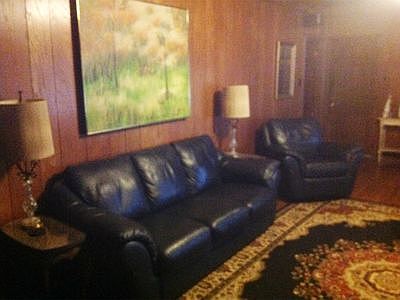 2nd image of 1394 Yorkshire Dr