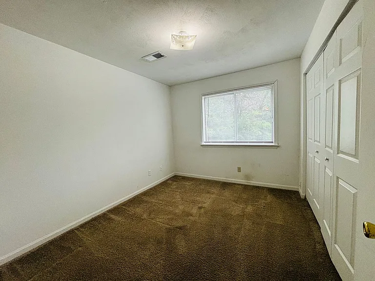 400F Berryfield Ln — Photo 16