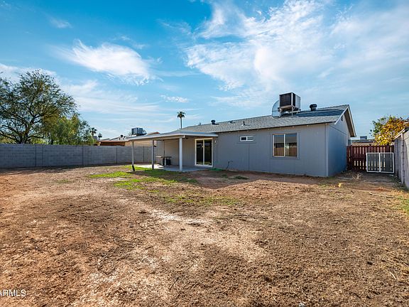 3rd image of 2007 N 70TH Drive