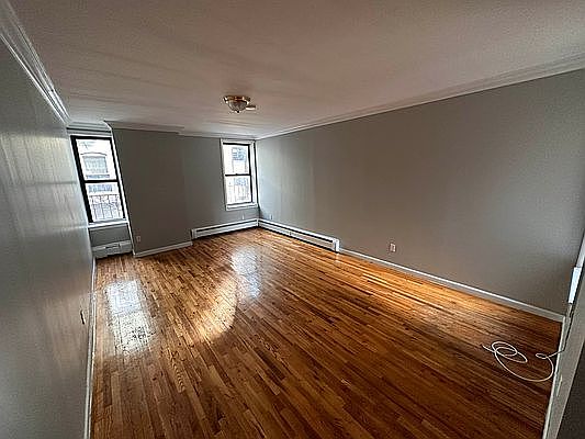 2nd image of 211 W 146th St #6H1