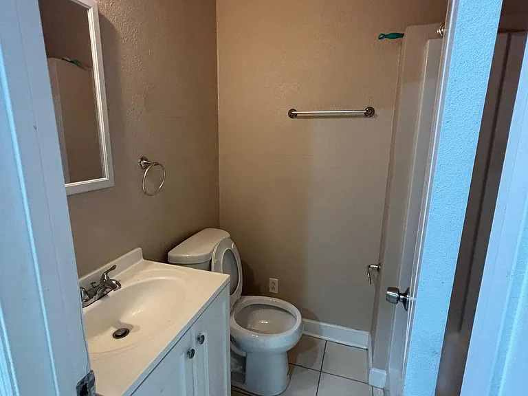 FULL BATH