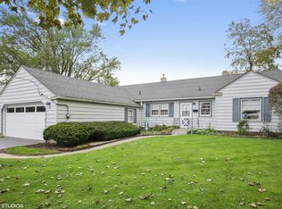 274 N Main St, Burlington, IL 60109