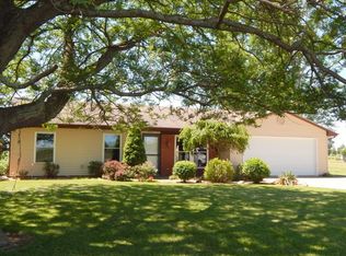 8311 Lafayette Center Rd, Yoder, IN 46798