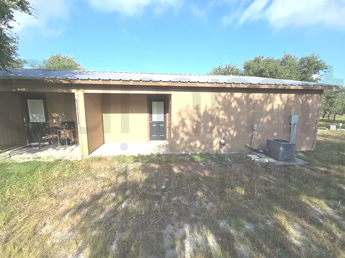 2 bed, 2.0 bath, 900 sqft, $1,345 — Photo 3