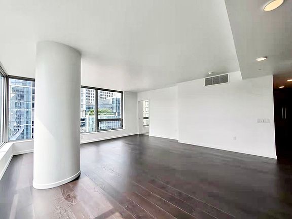 4th image of 1808 Minor Ave #1201
