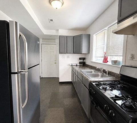5th image of 834 N Christiana Ave APT 1