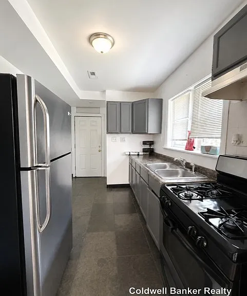 834 N Christiana 1st Fl #1ST FL — Photo 5