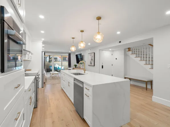 5 Worcester Sq #A, Boston, MA 02118