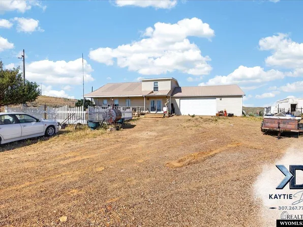 421 Ranch Rd #55, Glenrock, WY 82637