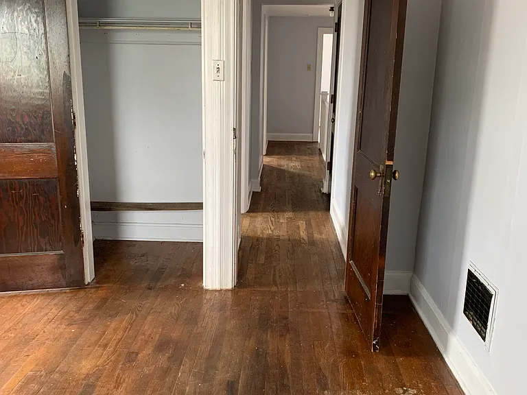 119 S High St — Photo 13