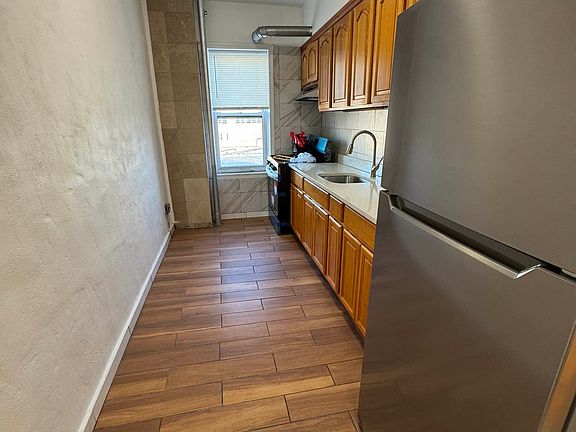 3rd image of 33-78 11th St #4G