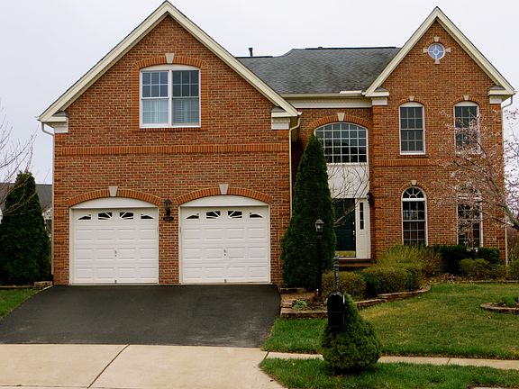 2nd image of 15413 Berry Pond Pl