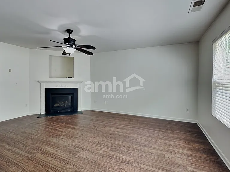 5149 Liberty Hall Cir — Photo 9