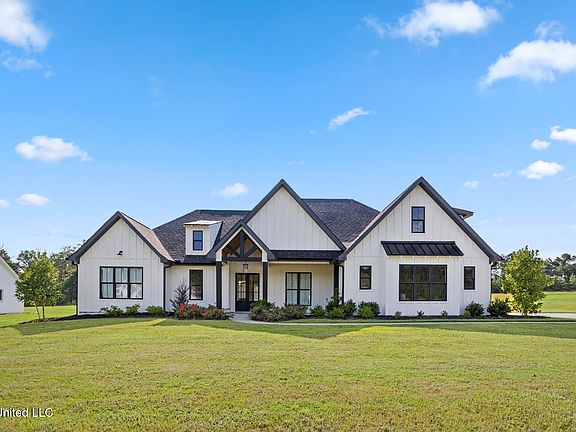 2nd image of 109 Landry Dr