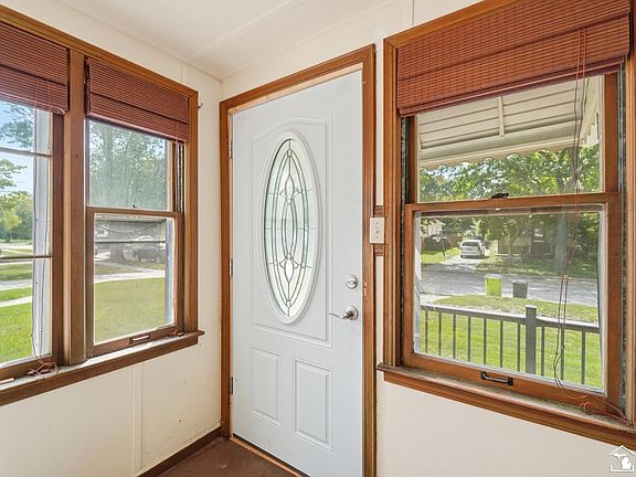 5th image of 29305 Van Riper St