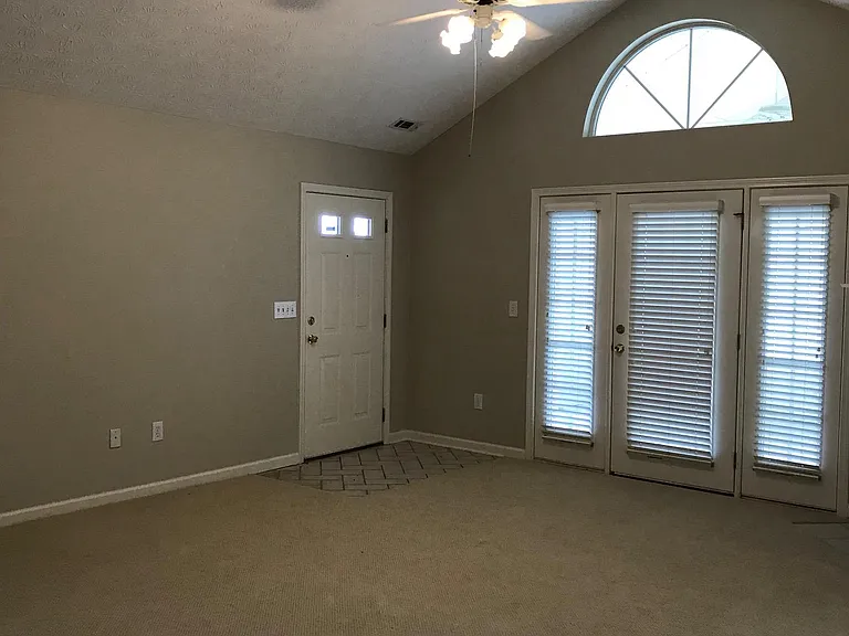 4402 Orchard Trce — Photo 8