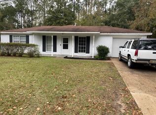 1617 Kingfisher Dr, Gautier, MS 39553