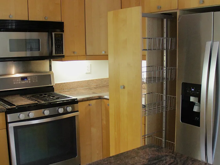 6107 Maylane Dr — Photo 27