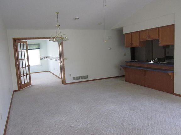 5th image of 2624 Mistwood Ct
