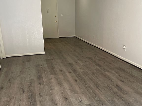 3rd image of 1340 18th Ave S #11211823