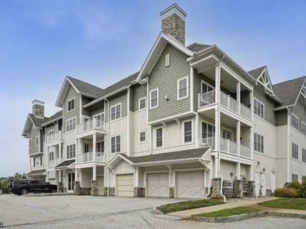 169 Tarrington Rd #203, Hardyston Twp., NJ 07419