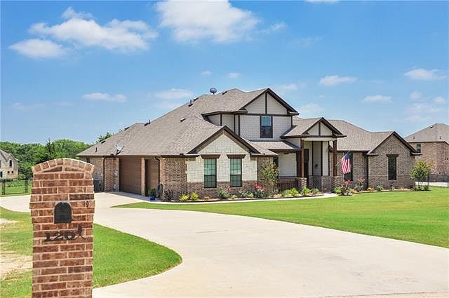 1st image of 120 Stone Field Ct