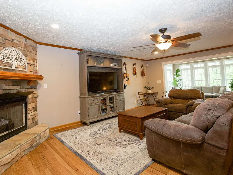 7815 Shuttle Rd — Photo 30