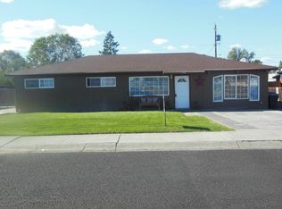 1546 N Buell Dr, Moses Lake, WA 98837