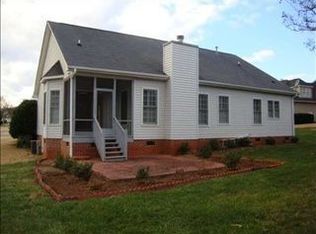 224 Sun Garden Ct, Greenville, SC 29615