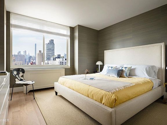 4th image of 389 E 89th St APT 22B