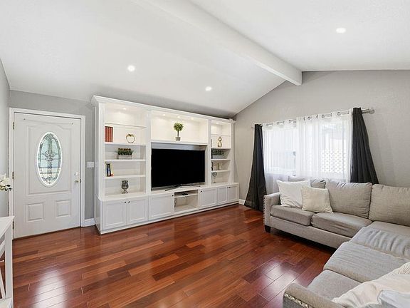 3rd image of 597 Oldbrook Ct