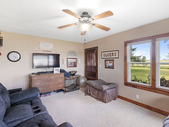 4th image of 15843 150th St