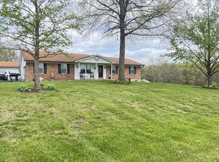 1118 Emerald Dr, Moscow Mills, MO 63362